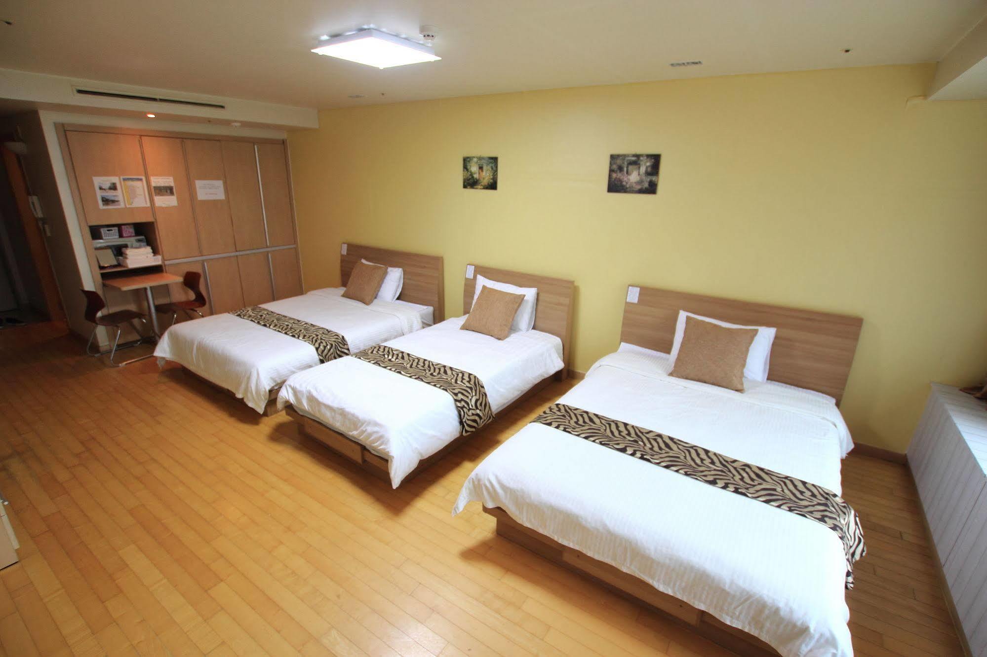 Incheon Airport Guesthouse ภายนอก รูปภาพ